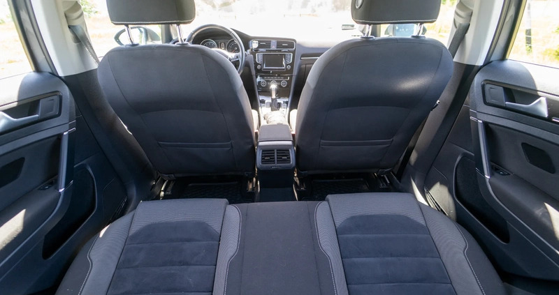 Volkswagen Golf cena 45000 przebieg: 142000, rok produkcji 2014 z Wrocław małe 56